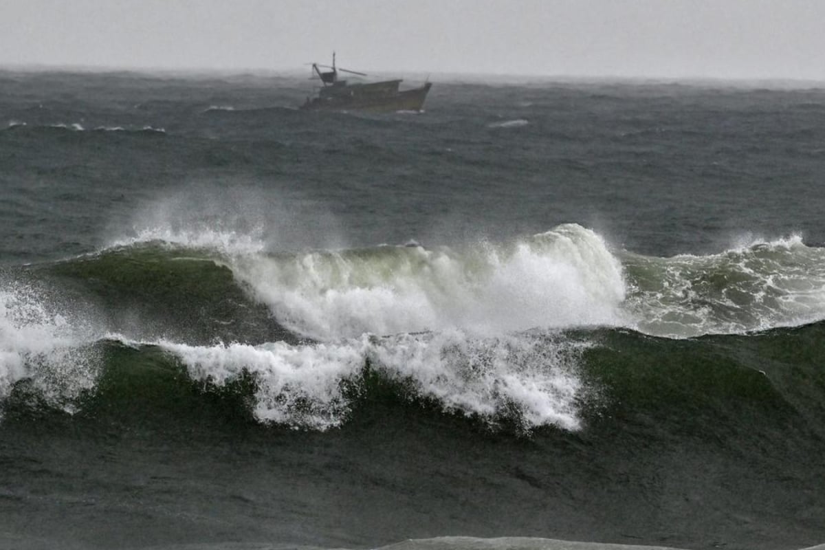 Cyclone Montha Landfall Begins: 2 Killed In Kerala; Andhra, Odisha, Tamil Nadu Brace For Impact