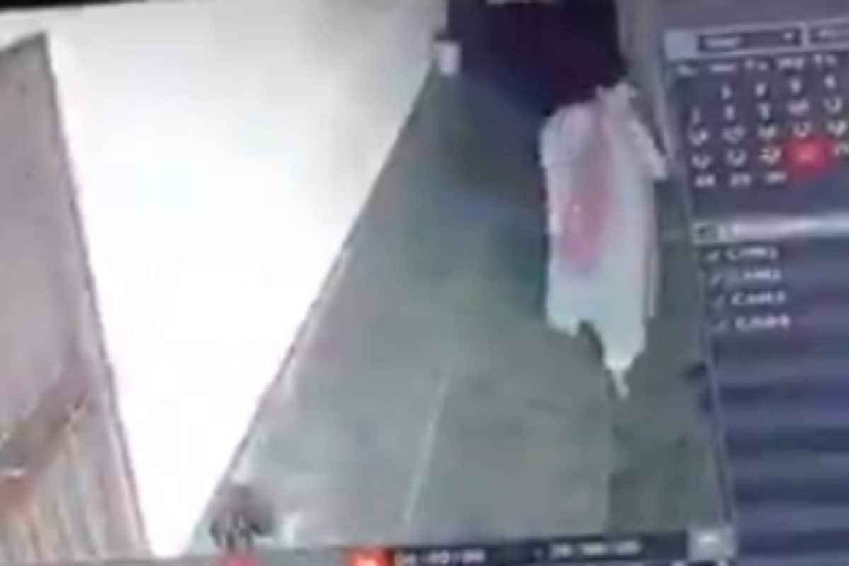 Bhopal Cop Caught On Camera Stealing Cash, Phone From Friend’s House | Video