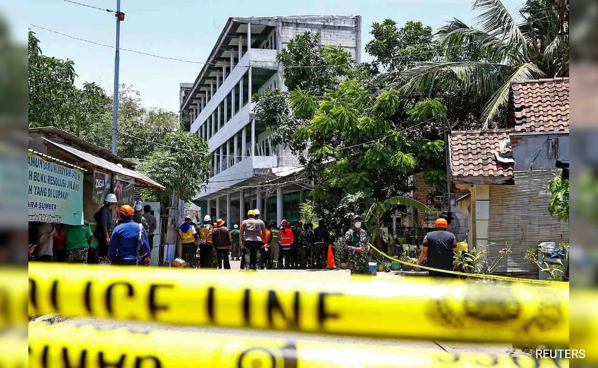 ‘No More Signs Of Life’ For 59 Students In Indonesia School Collapse