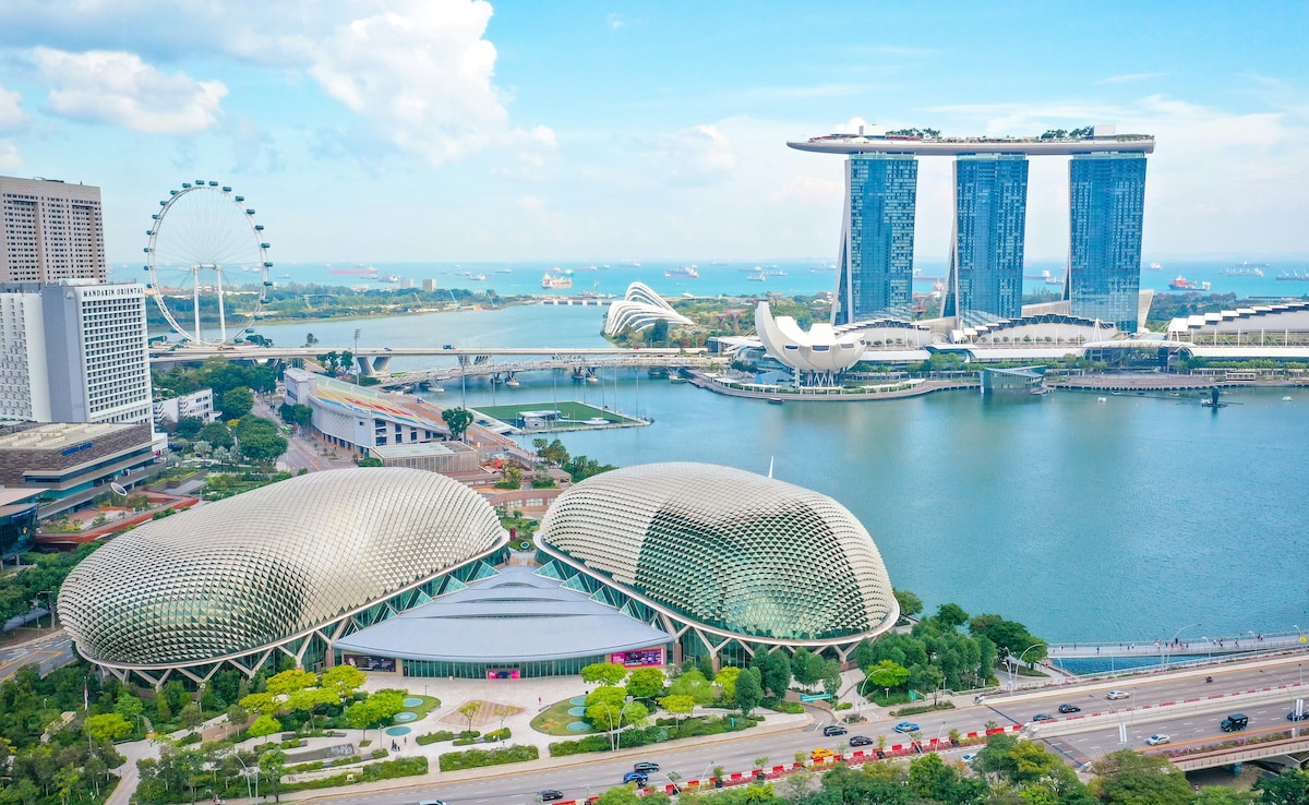 2 Indians Jailed For 5 Years For Robbing Sex Workers In Singapore Hotels