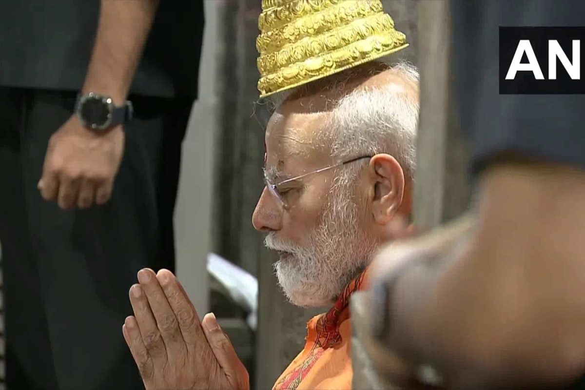 PM Modi Performs Puja And Darshan At Andhra Pradesh’s Srisailam Temple | Watch