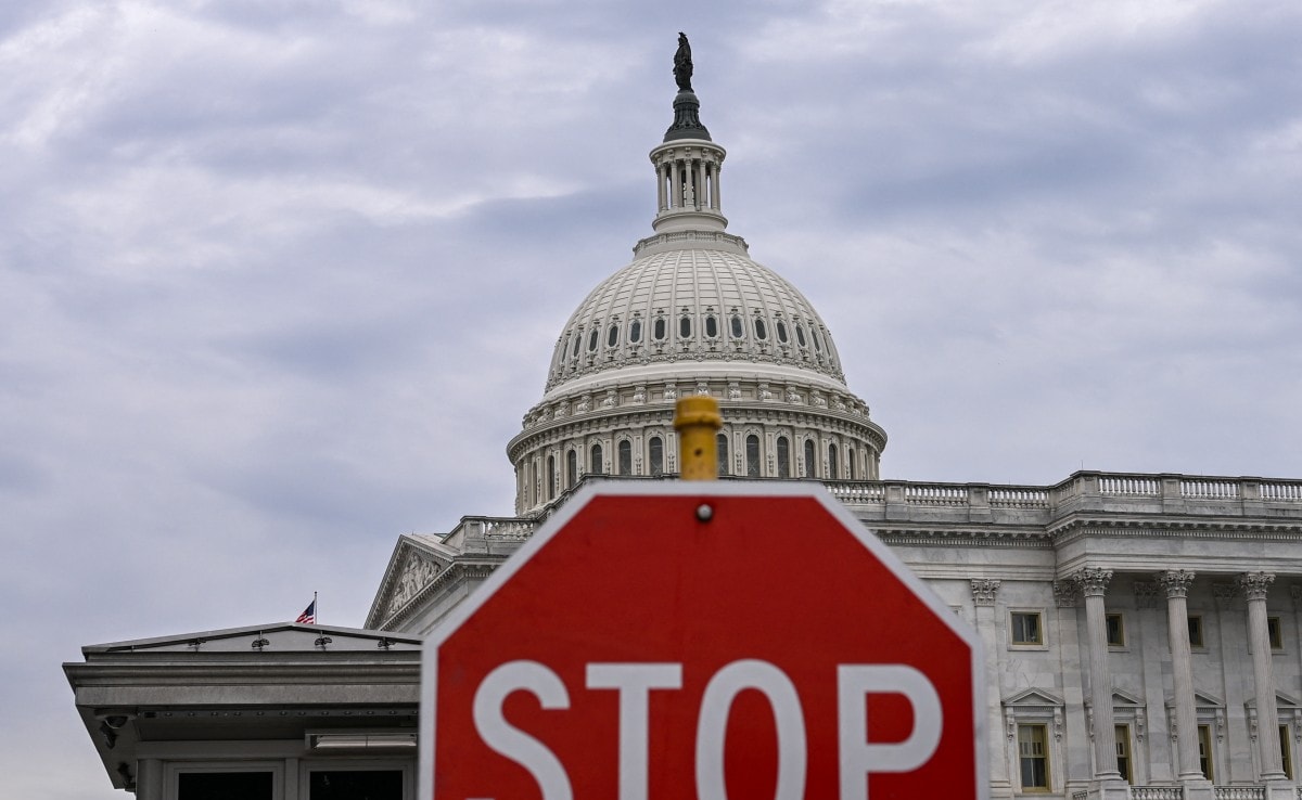 US Government On Brink Of Shutdown After Senate Rejects Funding Bills