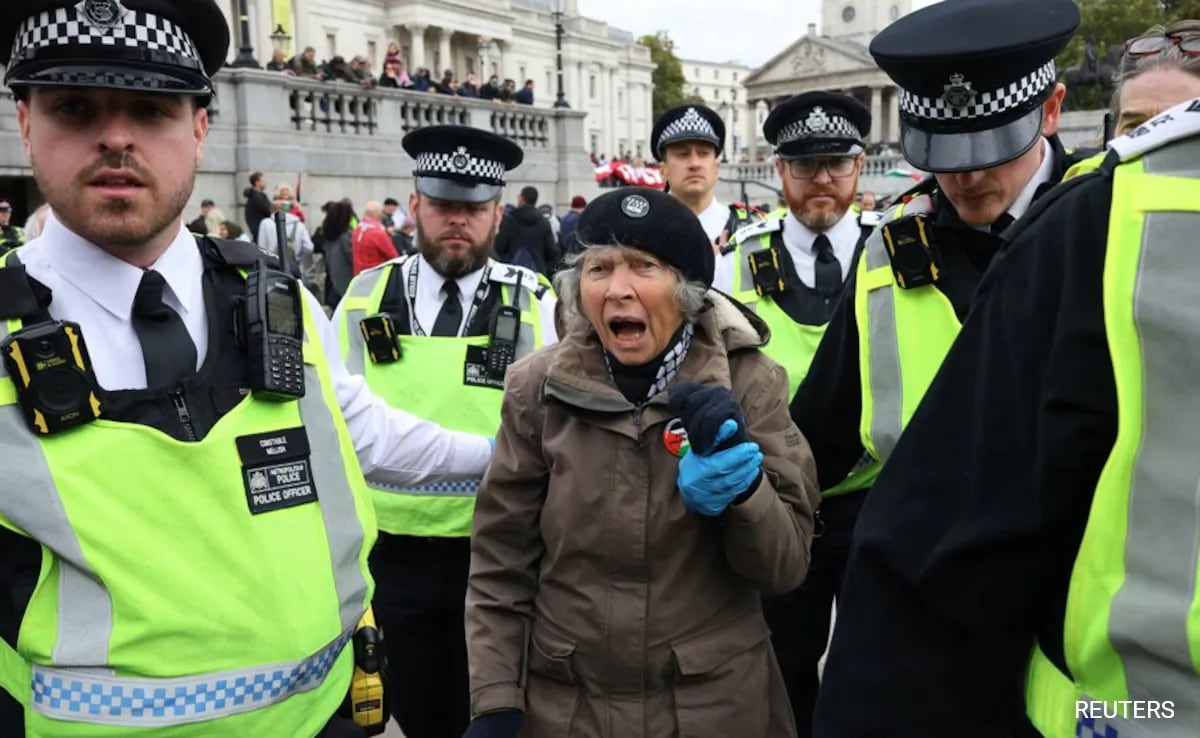 UK Police To Get Greater Powers To Restrict Protests