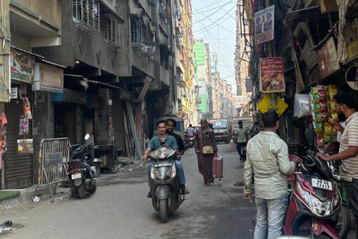 Population-Voters Gap Puts Kolkata’s Gulshan Colony Under SIR Lens, BJP Repeats ‘Bangladeshi’ Charge