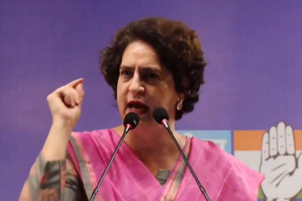 ‘Filthy Smog Choking Delhi’: Priyanka Gandhi Seeks Urgent Action From PM, Environment Minister, CM