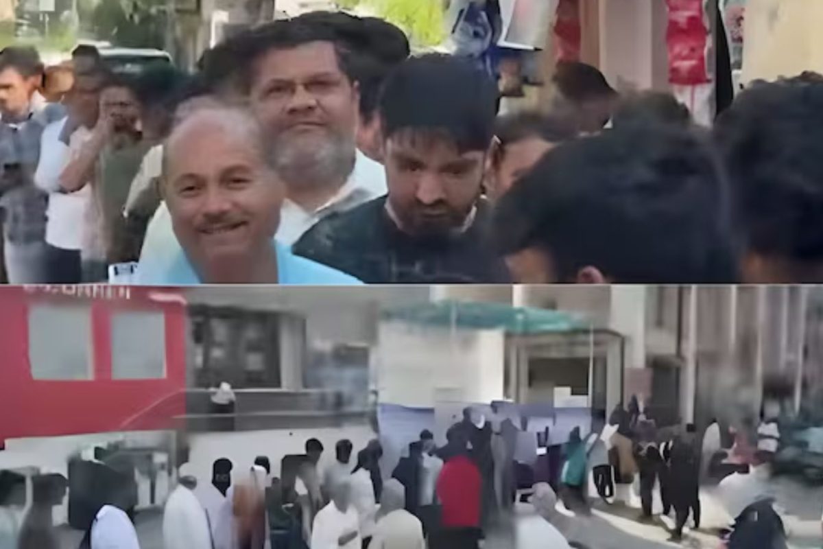 Demonetisation-Like Long Queues Seen Outside Bank In Gujarat’s Mehsana, Here’s Why