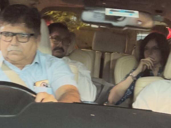 Photos: Aamir Khan and Gauri Spratt Visit Dharmendra at Breach Candy Hospital