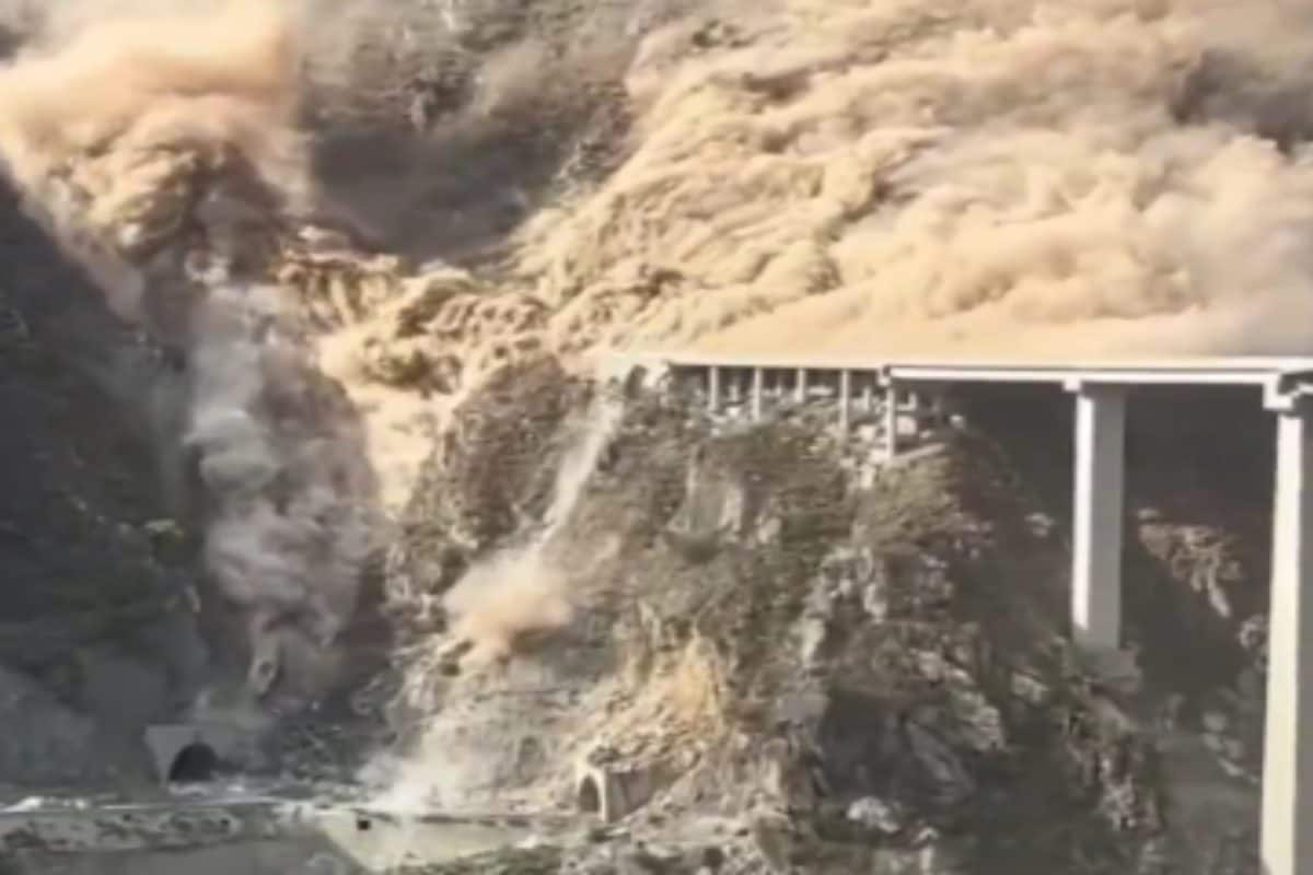 China’s Hongqi Bridge Linking Sichuan, Tibet Collapses Days After Opening | Watch