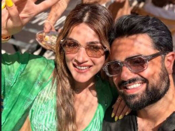 Kriti Sanon pens a lovely note for her rumoured beau Kabir Bahia on his birthday