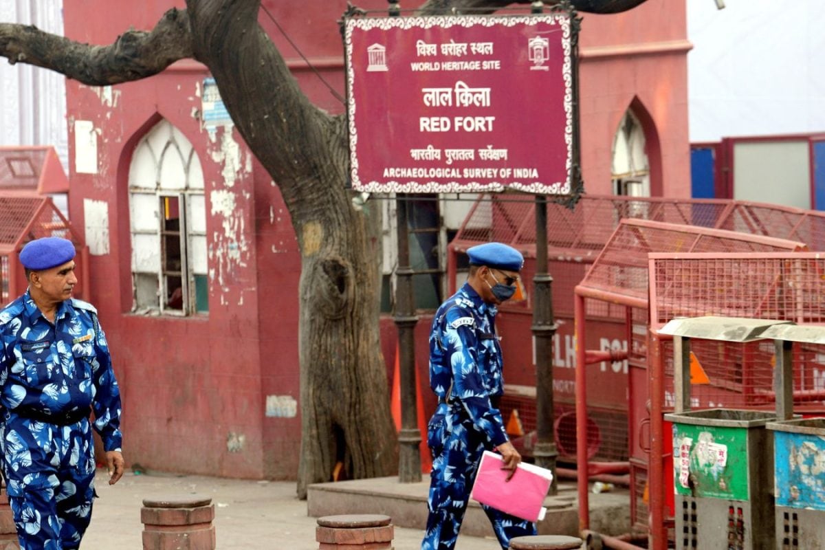 Red Fort Suspects Planned Pulwama-Like Attack In Kashmir, Arrests Forced Change Of Plan | Exclusive