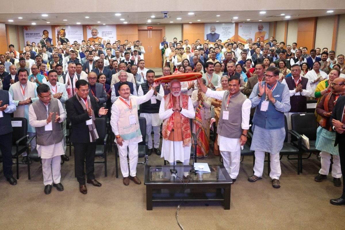 PM Modi Meets BJP Workers In Assam, Stresses Grassroots Outreach Ahead Of 2026 Polls
