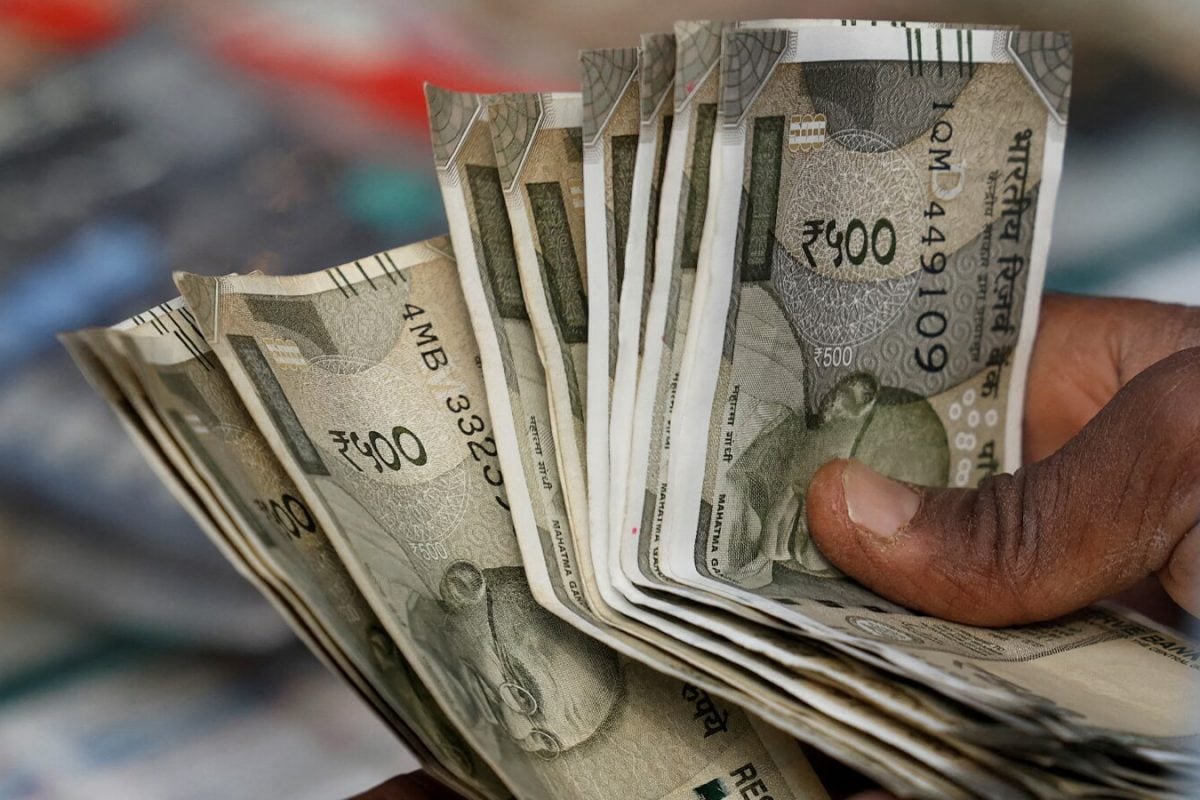 Rs 2.21 Crore ‘Digital Arrest’ Scam Foiled By Gujarat Bankers, 3 Elderly Men Rescued Rs 2.21 Crore ‘Digital Arrest’ Scam Foiled By Gujarat Bankers, 3 Elderly Men Rescued