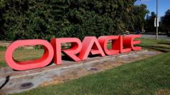 Shares in AI giant Oracle fall after revenue results ramp up bubble fears