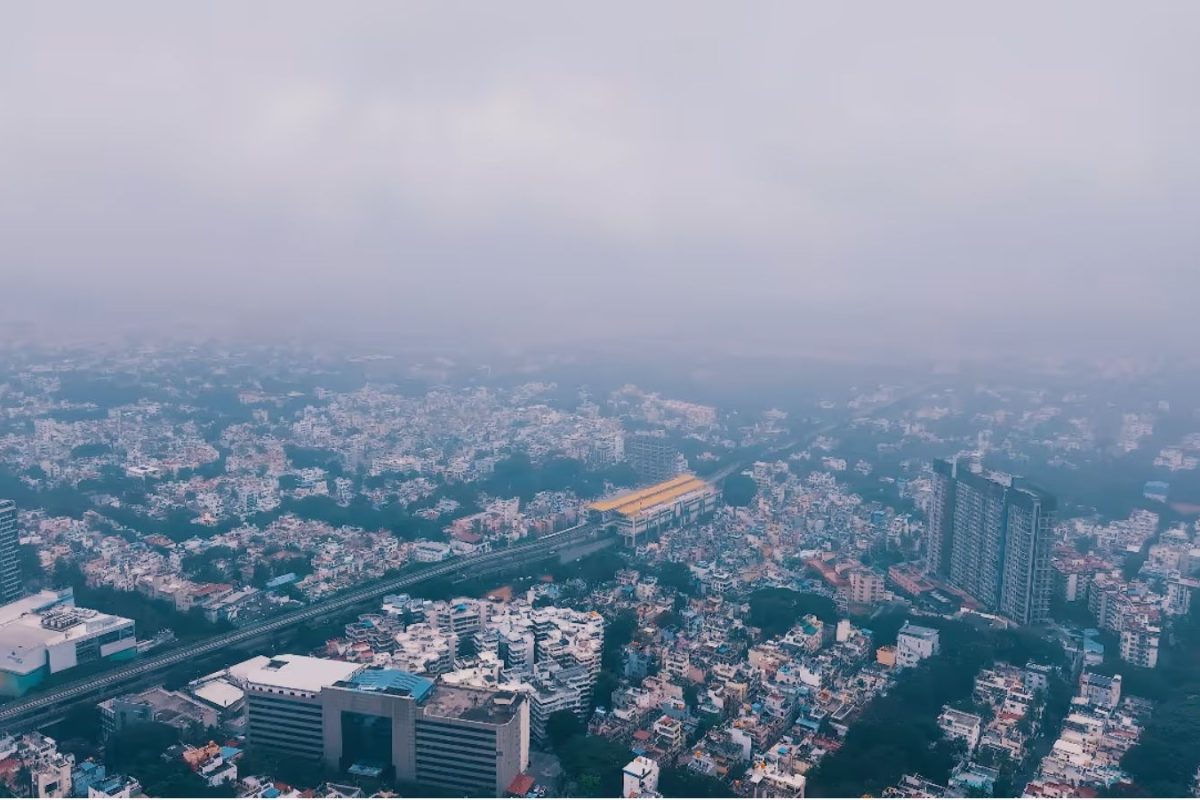 Cool Weather, Rain Alerts And Poor AQI: What Season Is Bengaluru Actually In?