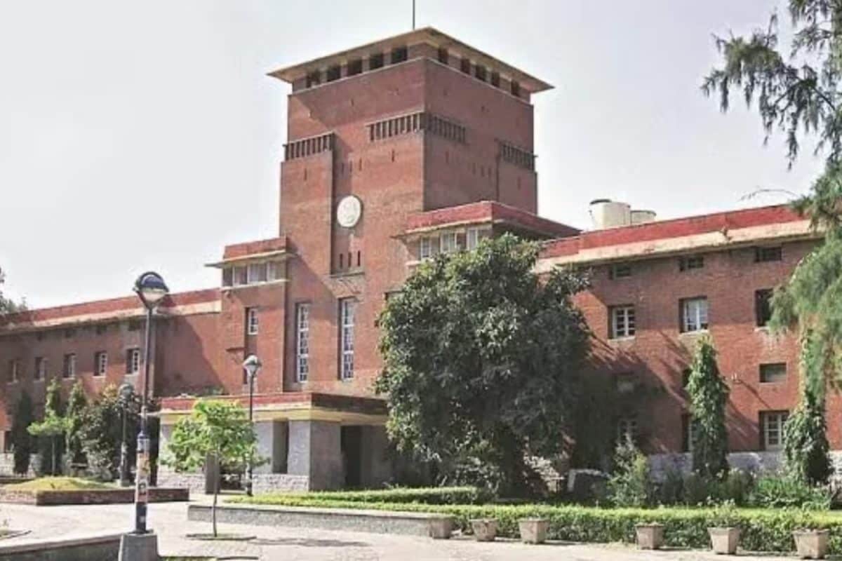 Delhi University Students Demand Removal Of Halal-Certified Products, Give 24-Hour Ultimatum Delhi University Students Demand Removal Of Halal-Certified Products, Give 24-Hour Ultimatum