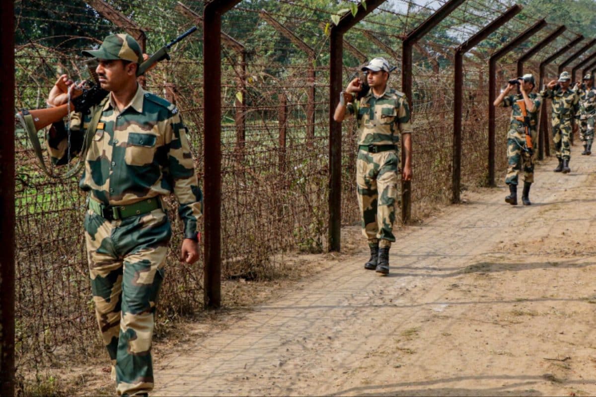 Assam On High Alert Amid Unrest In Bangladesh, CM Himanta Sarma Says ‘Keeping A Sharp Eye’ Assam On High Alert Amid Unrest In Bangladesh, CM Himanta Sarma Says ‘Keeping A Sharp Eye’