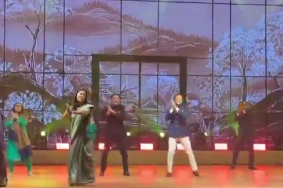 Kangana, Mahua And Supriya Slay Dance Moves At Naveen Jindal’s Daughter’s Wedding | Watch