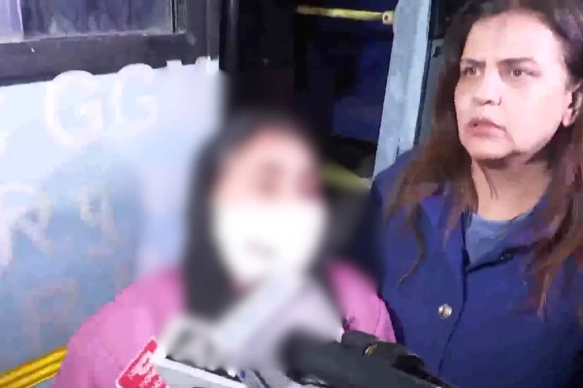 ‘He Can Be Killed’: Unnao Rape Survivor Says Husband Being Targeted Through Social Media Videos ‘He Can Be Killed’: Unnao Rape Survivor Says Husband Being Targeted Through Social Media Videos