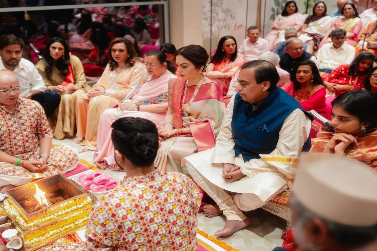 A Wing Named Life: Nita Ambani Unveils New Cancer & Dialysis Wing JEEVAN At Mumbai’s Sir HN Hospital A Wing Named Life: Nita Ambani Unveils New Cancer & Dialysis Wing JEEVAN At Mumbai’s Sir HN Hospital