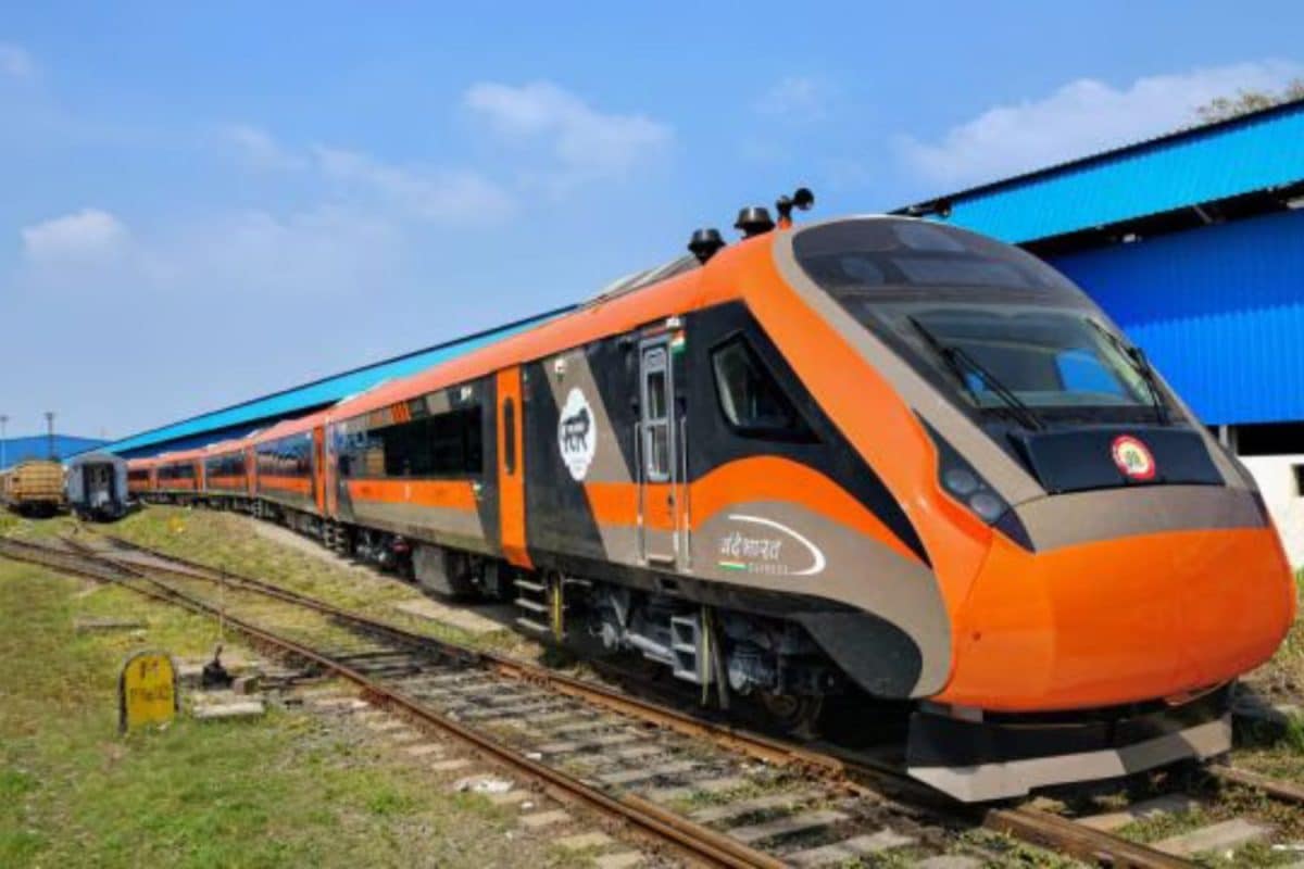 Christmas Rush: Bengaluru–Ernakulam Vande Bharat Fully Booked Already