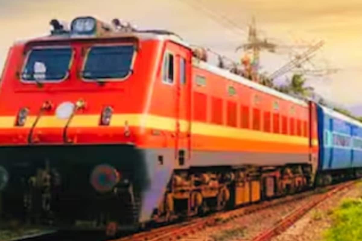 Extra Trains, More AC Coaches: Railways Ramps Up Effort Amid IndiGo’s Nationwide Meltdown