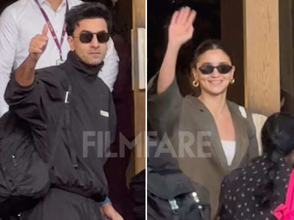 PHOTOS: Alia Bhatt and Ranbir Kapoor Jet Off for a New Year Vacation PHOTOS: Alia Bhatt and Ranbir Kapoor Jet Off for a New Year Vacation