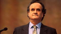 Mark Tully, the BBC’s ‘voice of India’, dies aged 90