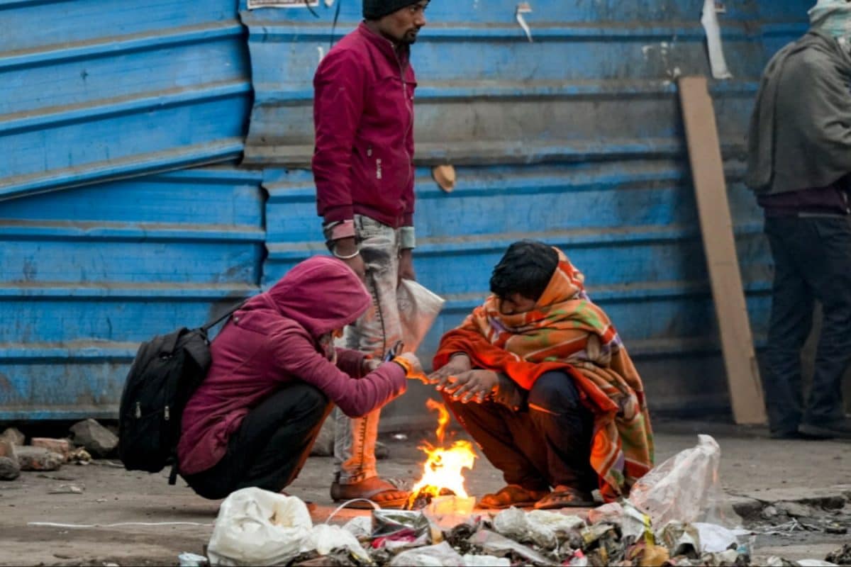 Delhi Shivers At 4 Deg C; Orange Alert For Cold Wave In National Capital Today, Tomorrow