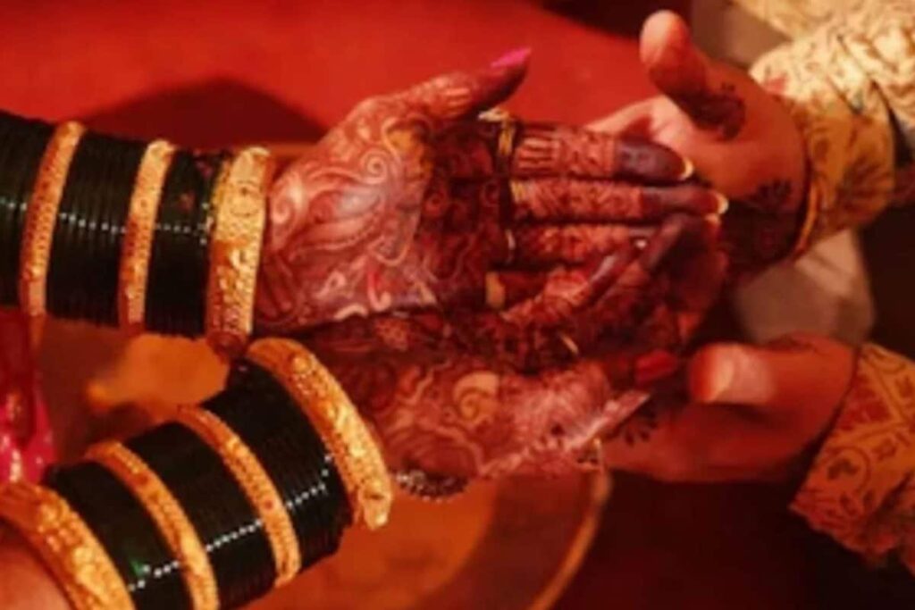 Madhya Pradesh Village Decrees ‘Social Boycott’ Of Families Who Allow Children To Marry For Love