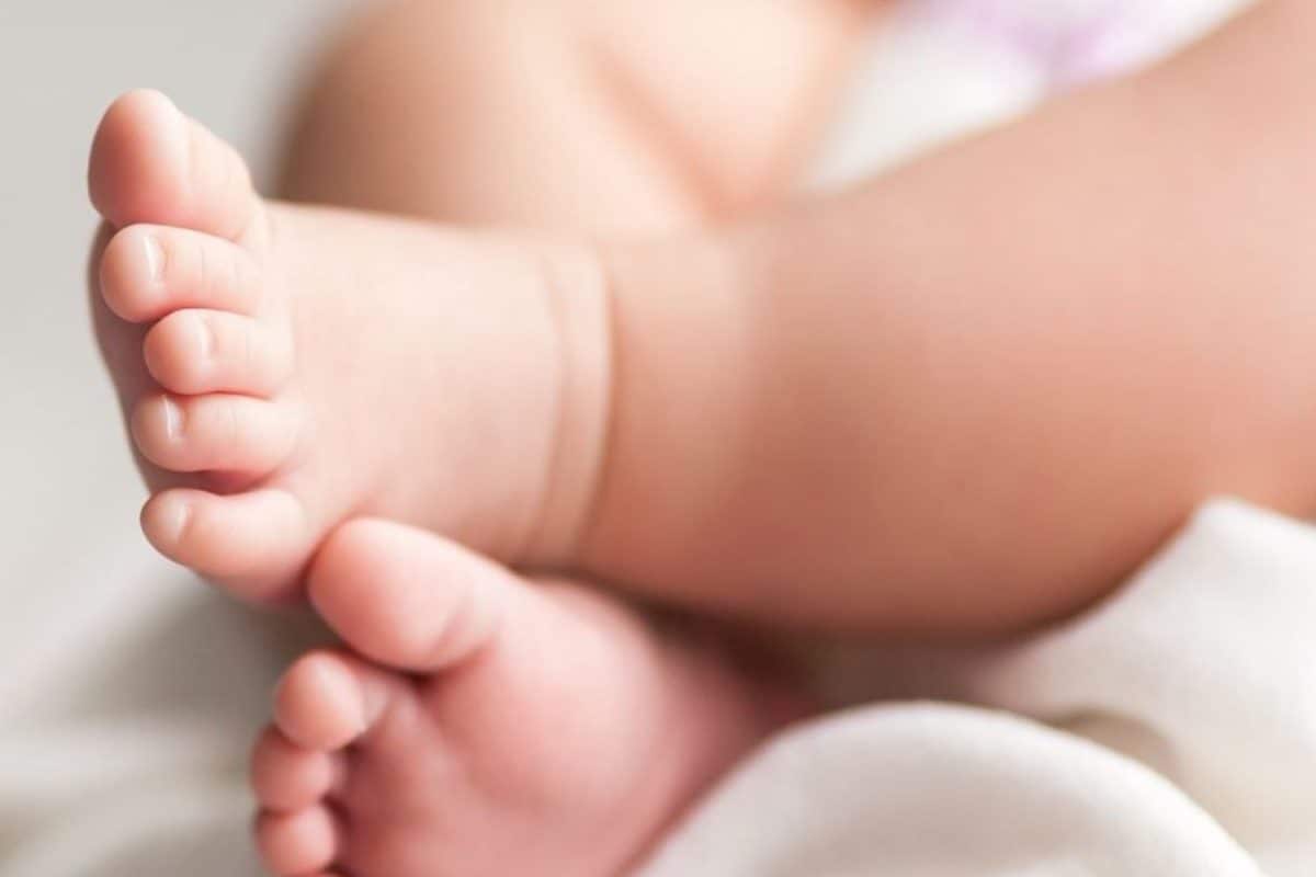 Family Loses 25-Day-Old Baby To Quilt Suffocation. Are You Making The Same Mistake? Family Loses 25-Day-Old Baby To Quilt Suffocation. Are You Making The Same Mistake?