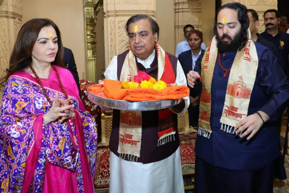 Mukesh Ambani, Family Visit Somnath Temple In Gujarat To Offer Prayers | See Pictures Mukesh Ambani, Family Visit Somnath Temple In Gujarat To Offer Prayers | See Pictures