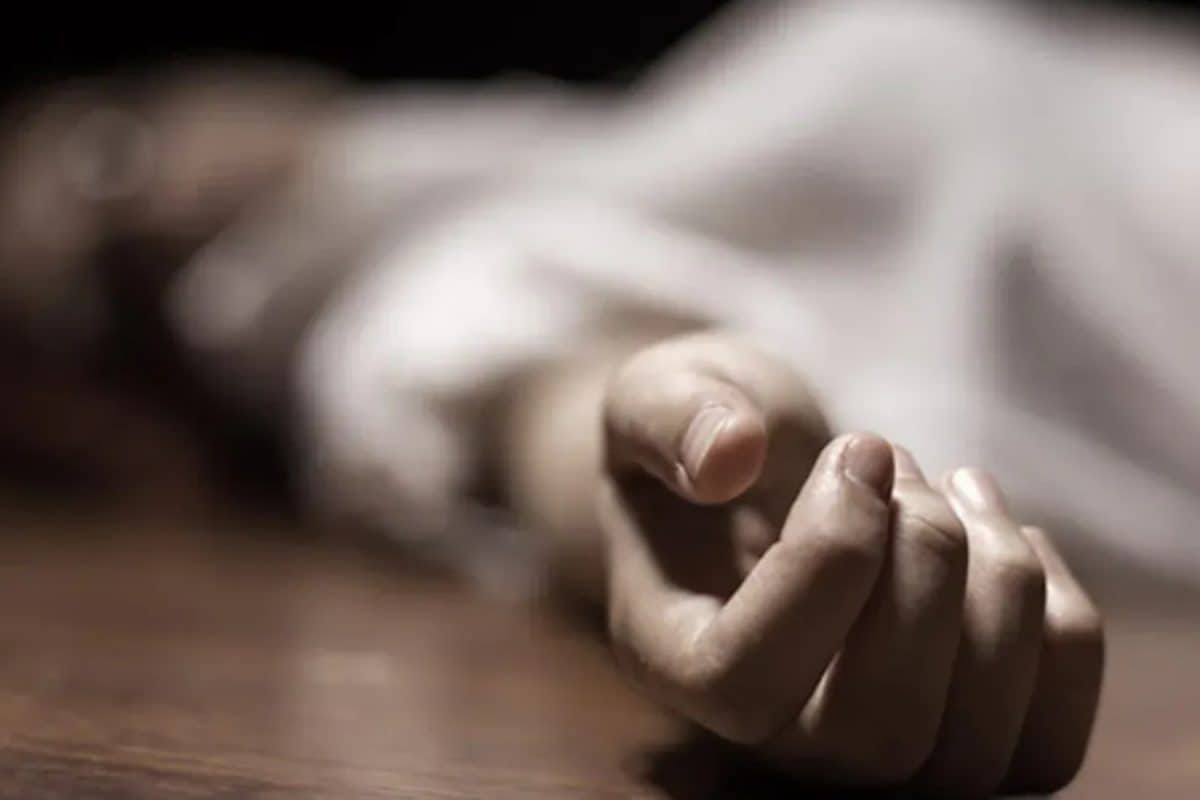 Ghaziabad Man Dies By Suicide, Slits Wrist Before Jumping From 11th Floor Balcony