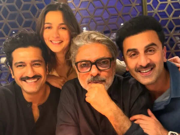 Vicky Kaushal Gives an Update on The Release of SLBs Love and War Vicky Kaushal Gives an Update on The Release of SLBs Love and War