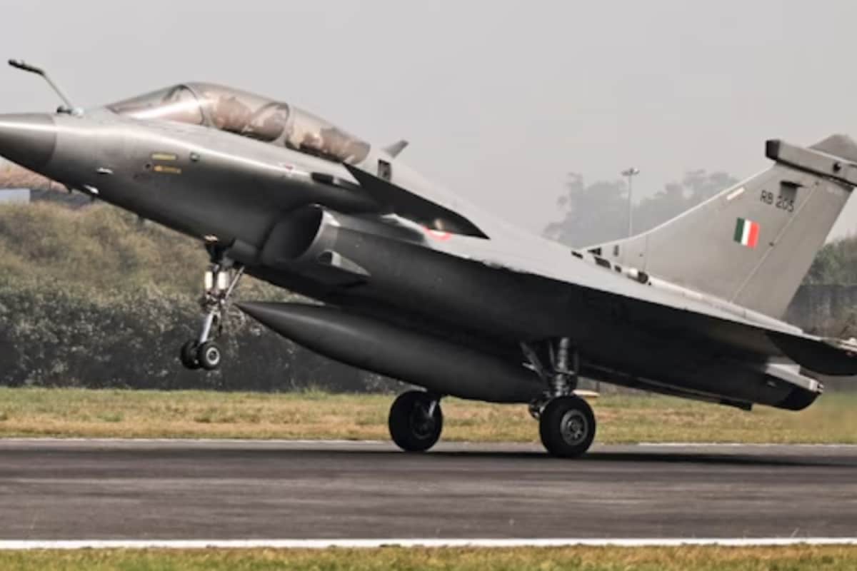 1,000 Kg Bombs And 2,200 Kmph Speed: Why Rafale F4 Could Redefine Air Warfare 1,000 Kg Bombs And 2,200 Kmph Speed: Why Rafale F4 Could Redefine Air Warfare