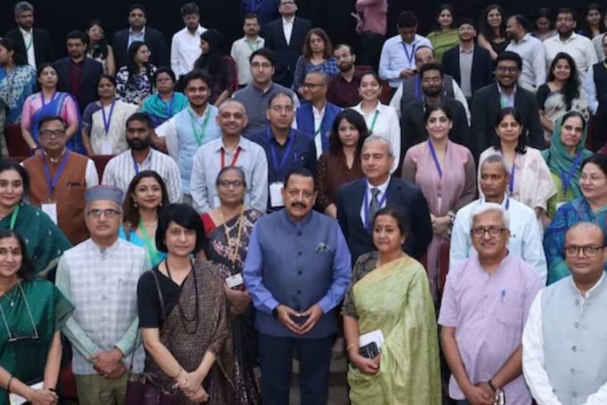 Major Shake-Up Ahead: Nearly 300 Senior IAS Officers To Retire In 2026 Major Shake-Up Ahead: Nearly 300 Senior IAS Officers To Retire In 2026