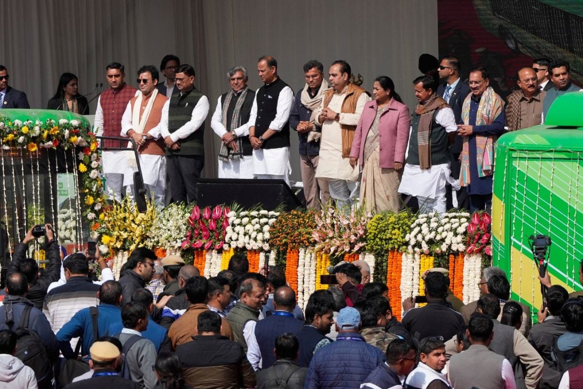 Delhi CM Rekha Gupta Launches 500 EV Buses, DTC Fleet Touches 4,000