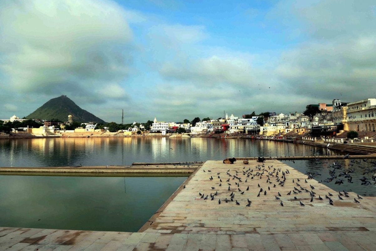 ‘Leave India’: Two British Tourists Served Notice For Displaying ‘Free Palestine’ Posters In Pushkar