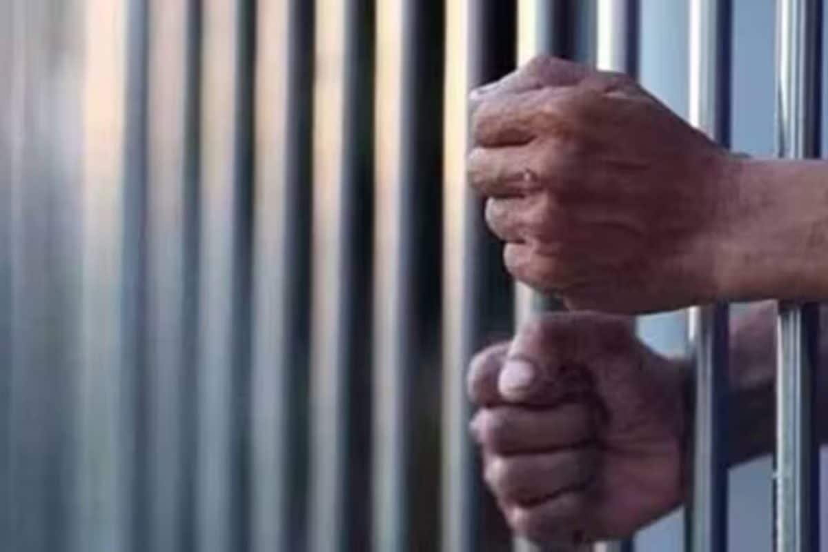 Declared Innocent After 30 Years In Jail Over Rs 20 Bribe Case, Man Dies Next Day