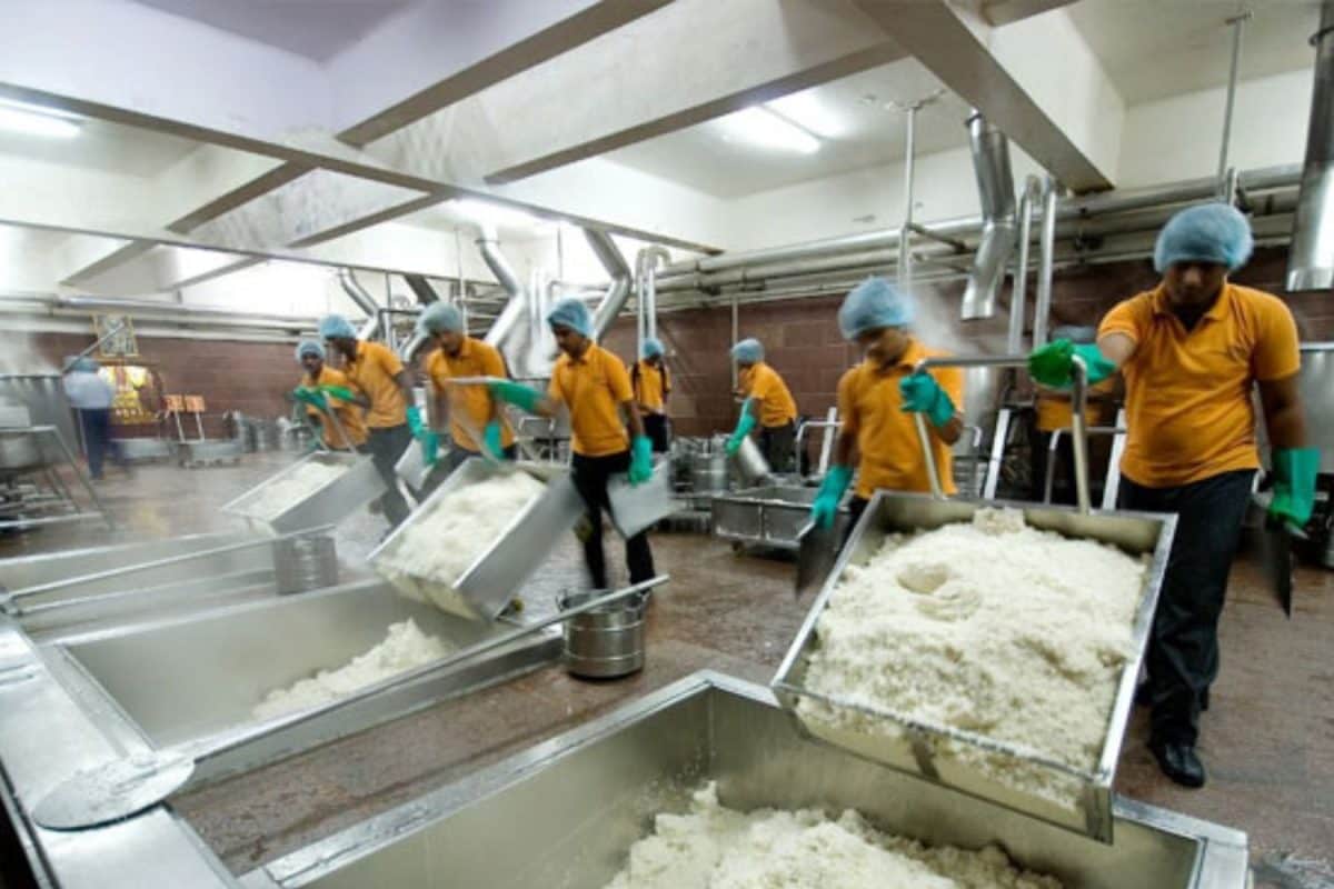 LPG Crisis Hits Homes, But India’s Mega Temple Kitchens Aren’t Worried