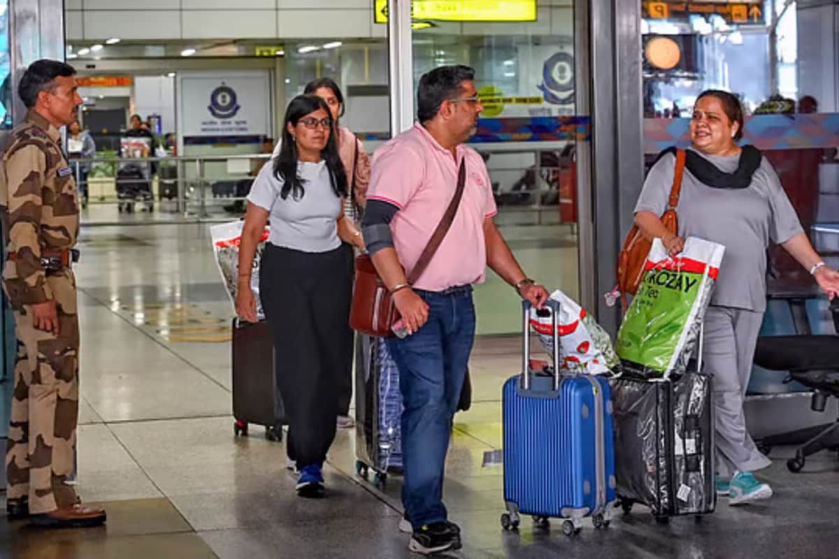 ‘Keep One Bag Packed’: Indian Passengers Arriving From Dubai Recount Experience Amid Conflict