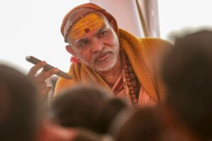 Over 2 Lakh ‘Religious Army’ With Traditional, Modern Weapons: Shankaracharya’s Cow Protection Plan