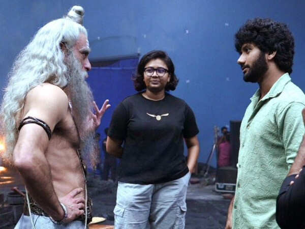 Akshaye Khanna Wraps Up Shoot for Prasanth Varmaâs Mahakali