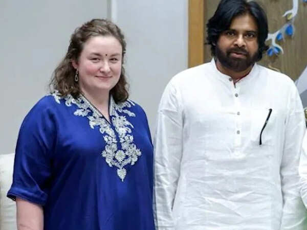 Pawan Kalyan Welcomes Wife Anna Konidela to Instagram Wishes Ram Charan Speedy Recovery