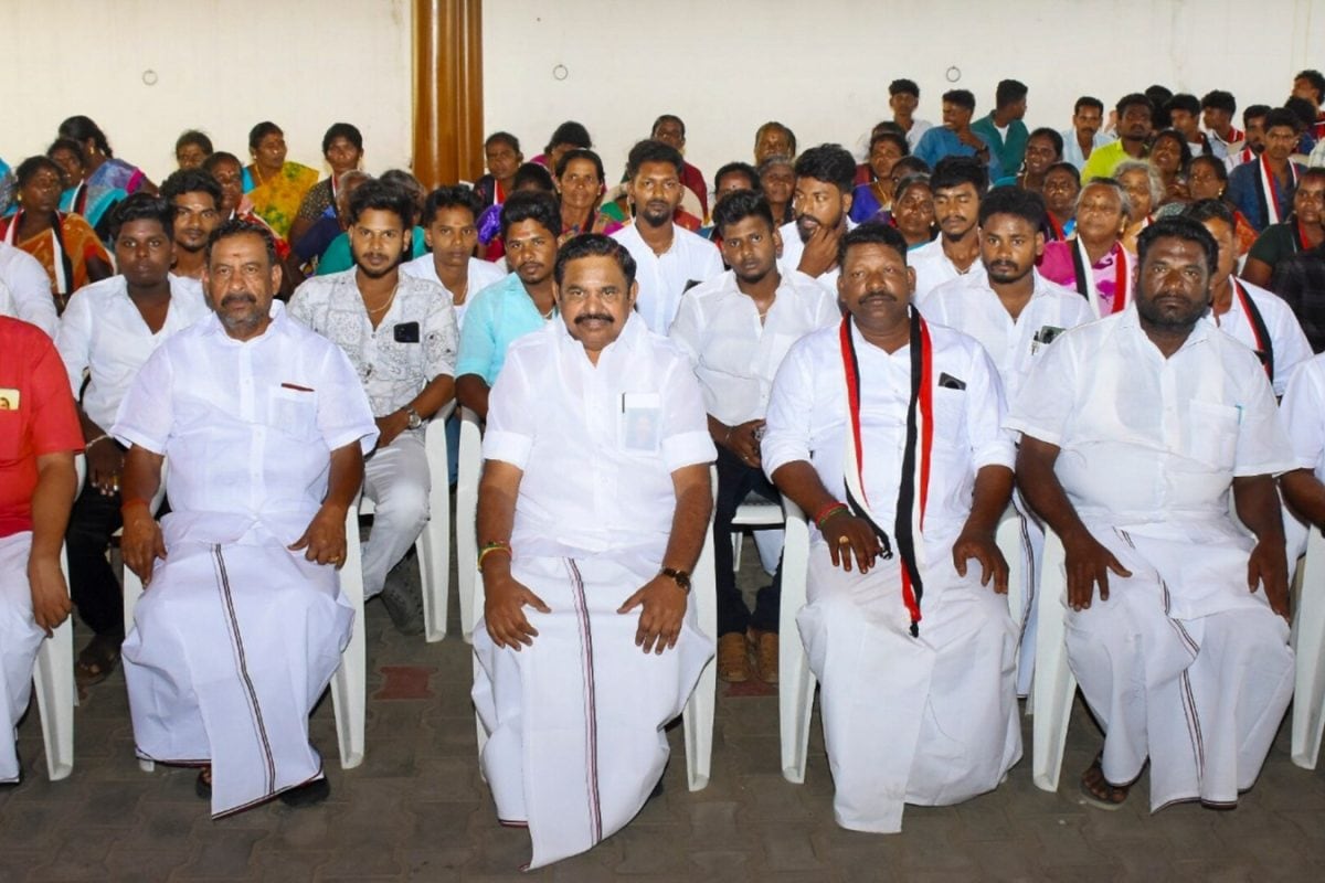 Cracks In AIADMK Again. Why 30 Rebel MLAs Are Rallying Behind Vijay-Led TVK Govt